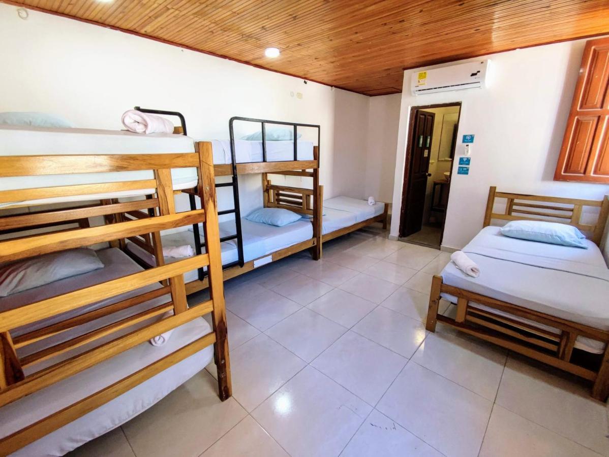 Hostal Bona Vida *